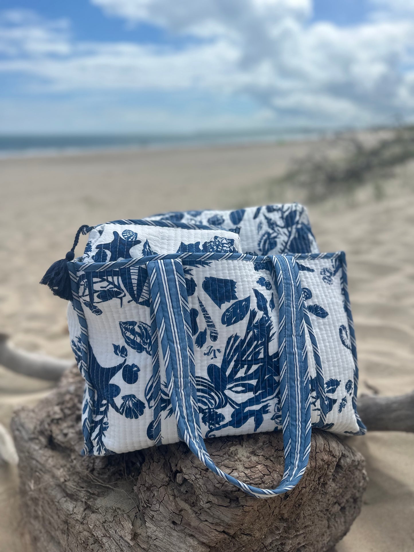 The Varley Beach Tote - Large