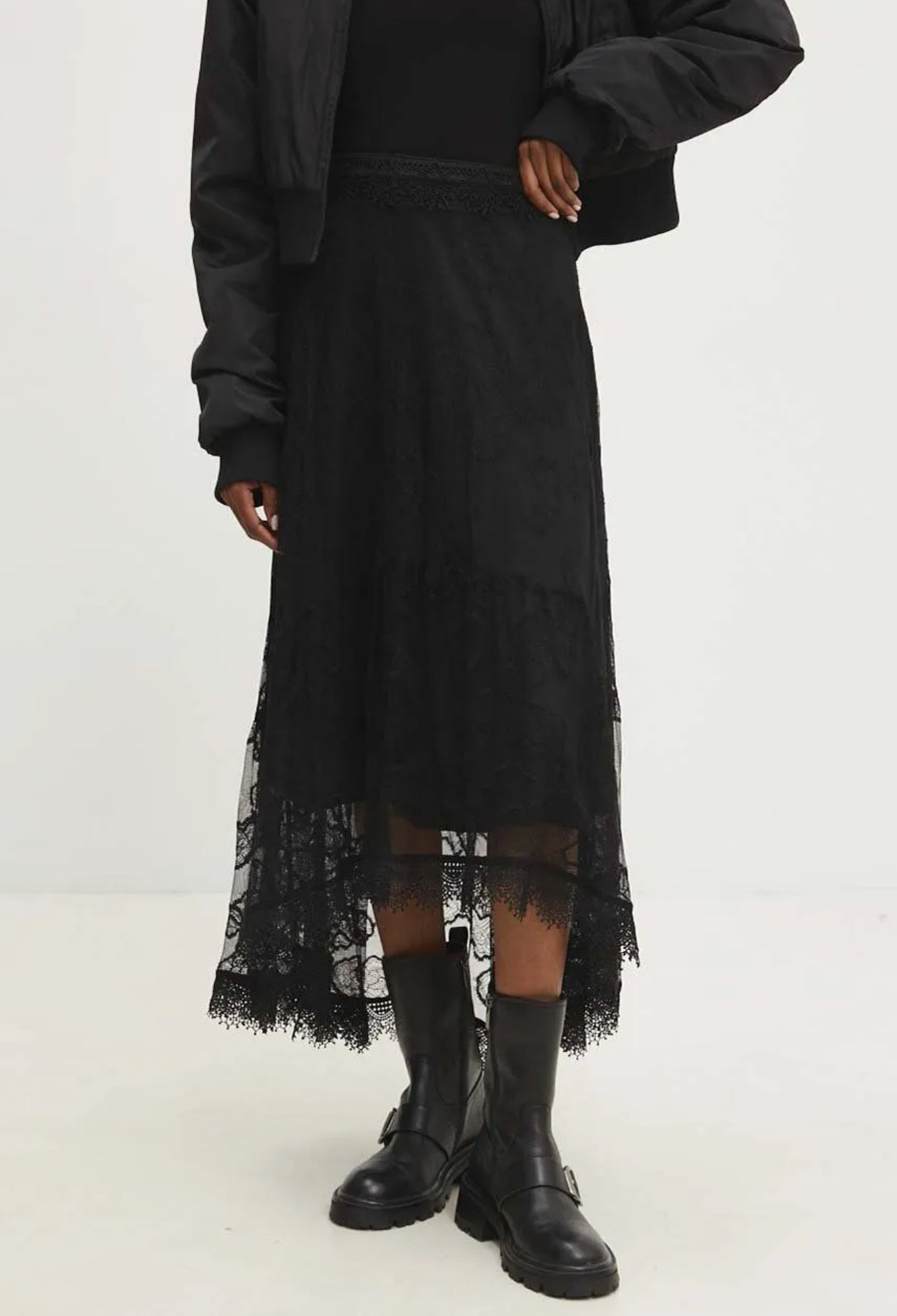 The Lace Satine Skirt