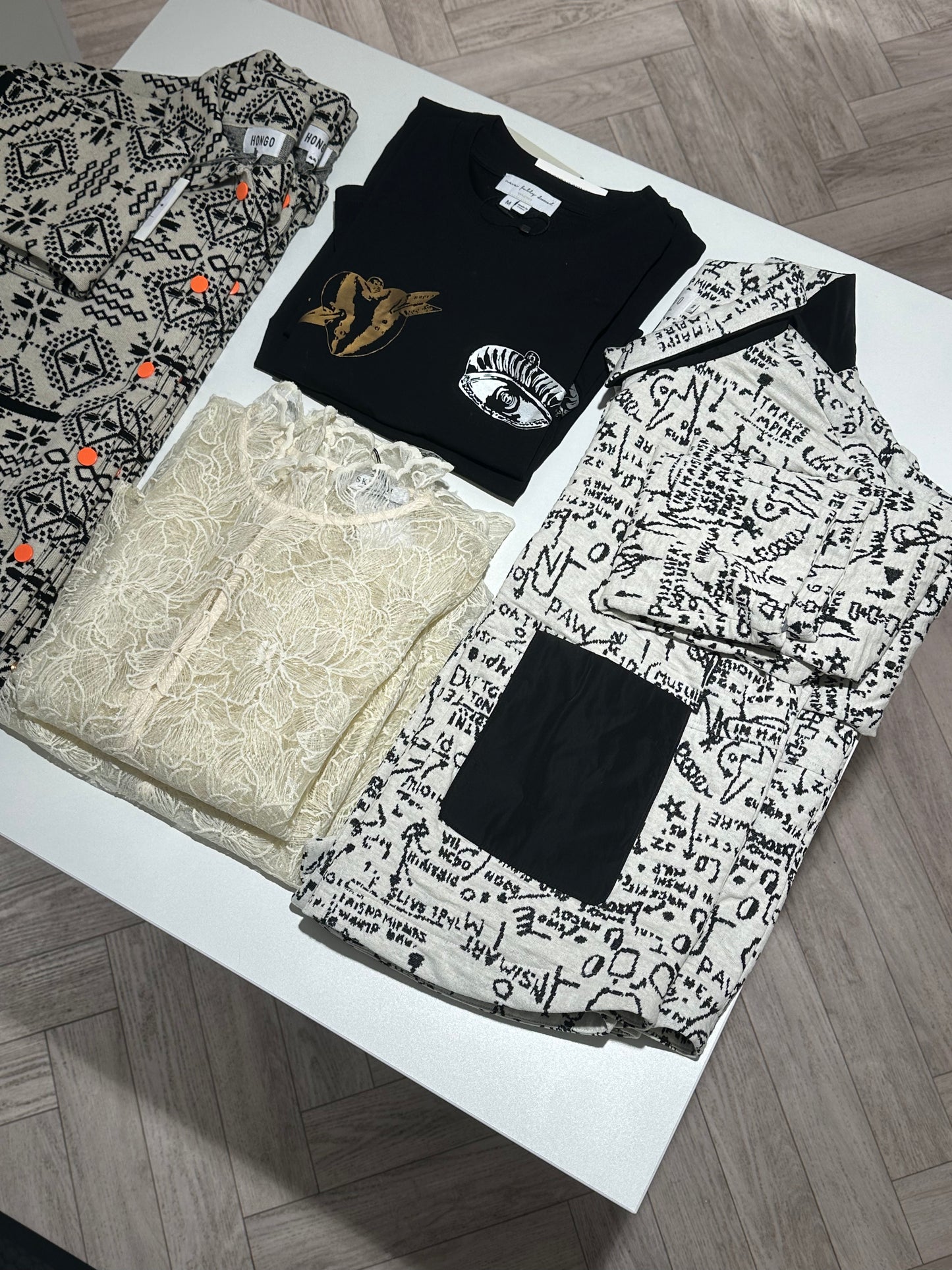 The Scribble Jacket by Hongo