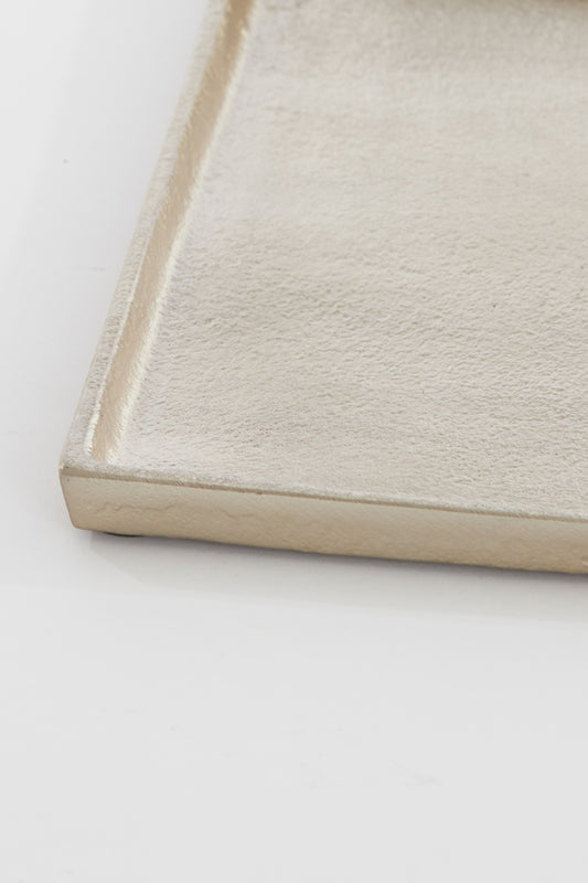 Maes Plate in Brushed Gold