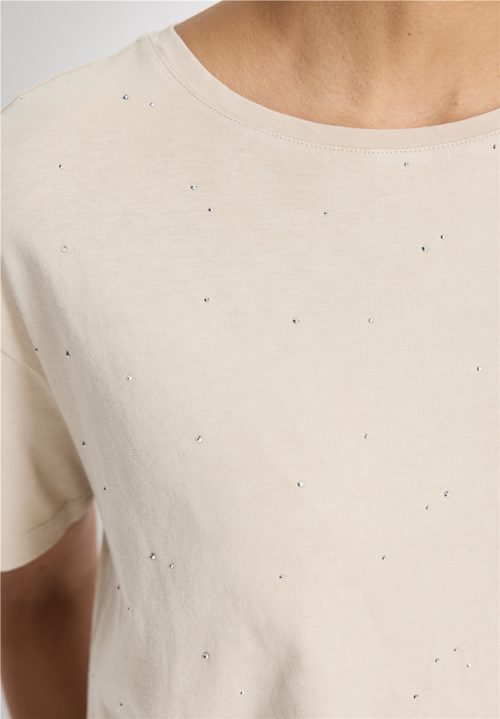 T-Shirt with Washed Stone Artwork