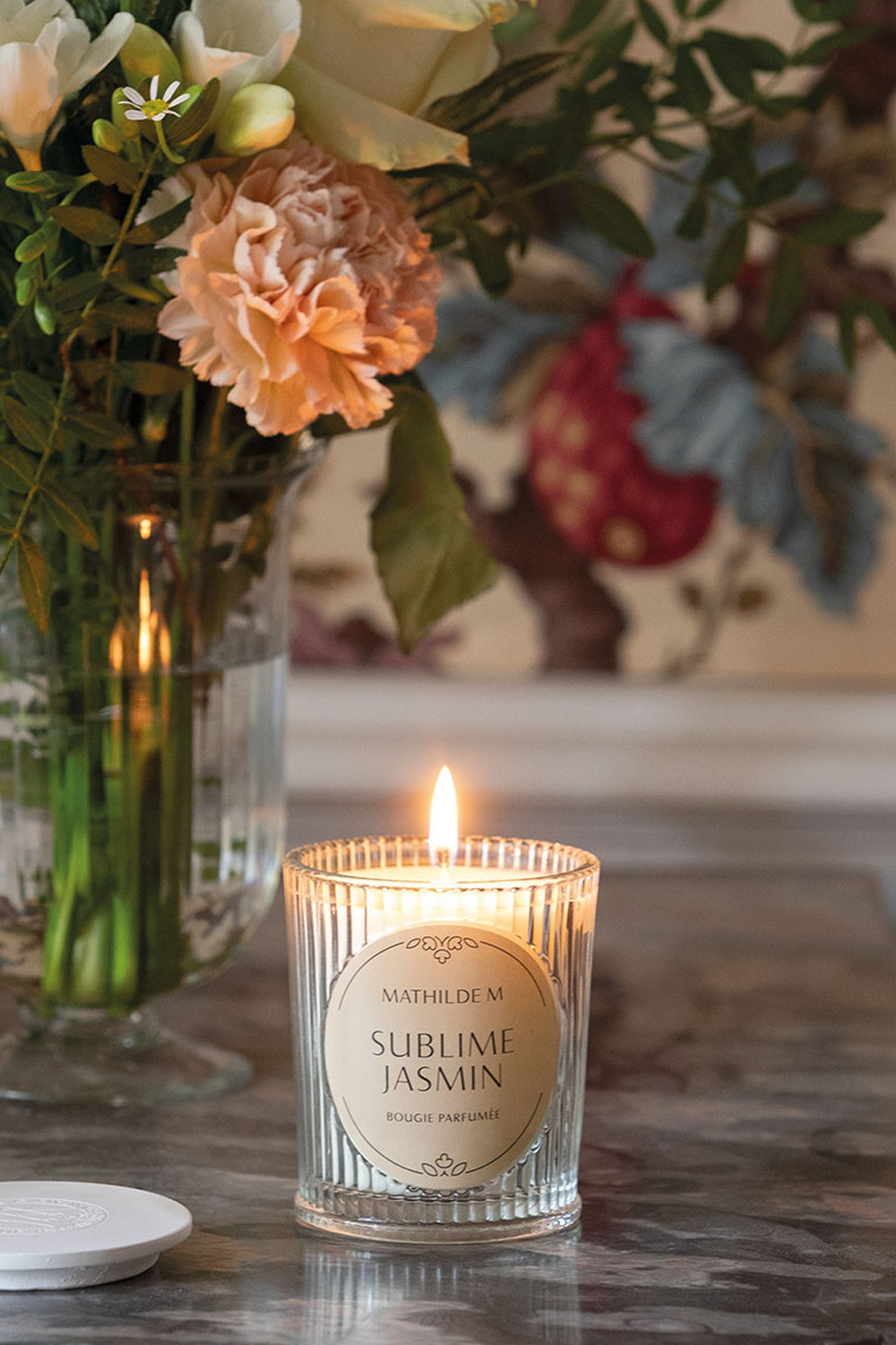 Douceur D'Ambre Candle 145g