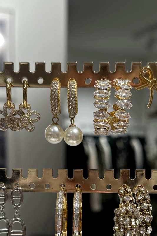 Pearl Teardrop earring