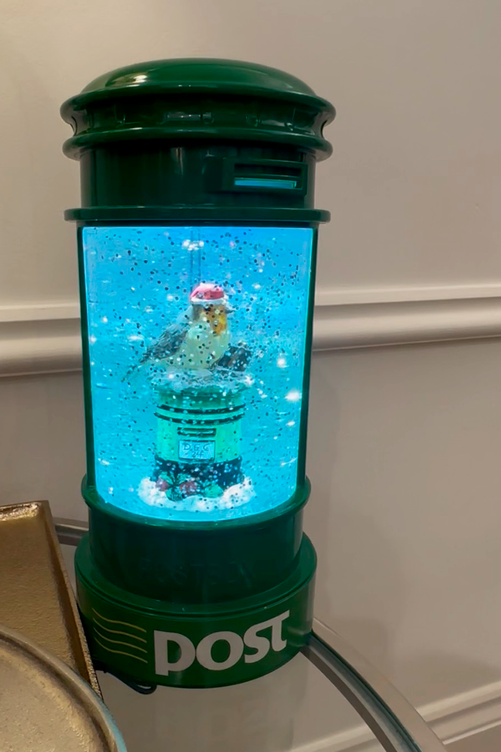 Robin in His Christmas Postbox Light Up Snow Globe