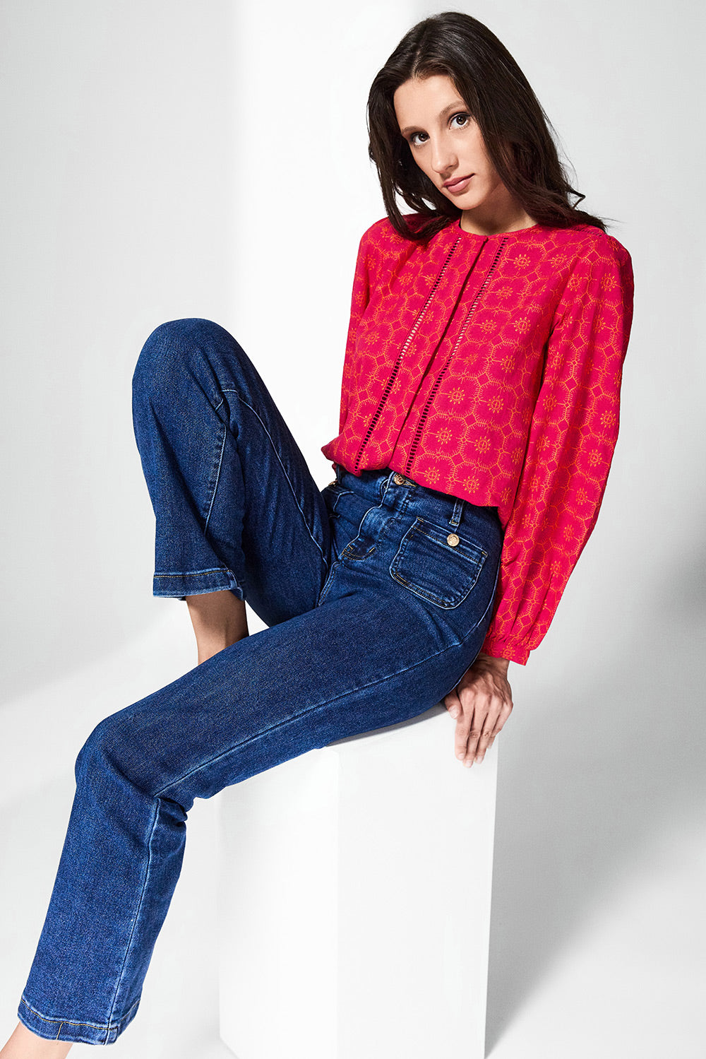 The Salomé Shirt Neon Pink in Broderie Anglaise